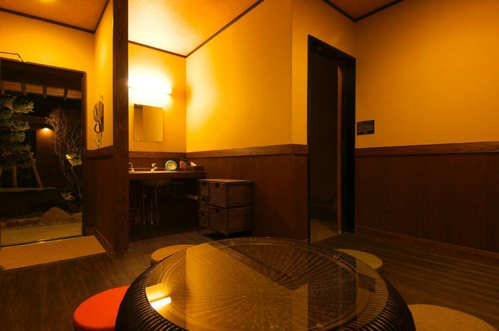 Хостел Hotakasou Club Такаяма Екстер'єр фото